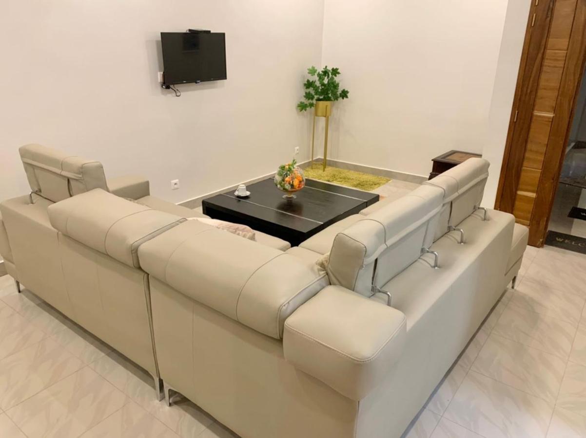 Apartment Superbes Non Loin De Auchan Mermoz *